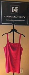 Women’s “Old Navy” Fuscia Slim Fit Square Cut Ribbed Tank in Size XL - Picture 1 of 7
