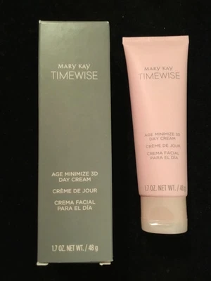 NIB Mary Kay TimeWise " DAY CREAM "Age Minimize 3D  "COMB.-OILY SKIN" " NO SPF" - Image 1 of 2