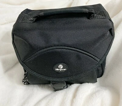 Targus, Bolsa de Câmera Preta Sólida com Alça e Alça, 7.5 x 6.5 x 5 Polegadas - Imagem 1 de 4