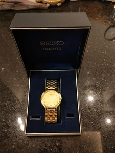 1991 Vintage Rare Model Original Golden Quartz Seiko V701-1T50 - Picture 1 of 24