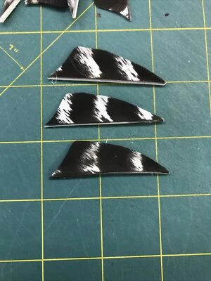 2" Right Wing Shield Natural Barred Feather Fletching, 25Pk Archery 🇺🇸 - Image 1 of 2