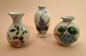 Set of 3 Vintage Ceramic "Vintage Garden" Mini-Vases from Princess House - Picture 1 of 5