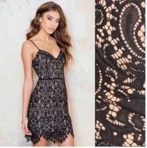 For Love and Lemons Vika Minikleid schwarz Spitze Overlay figurbetont Small - Bild 1 von 11
