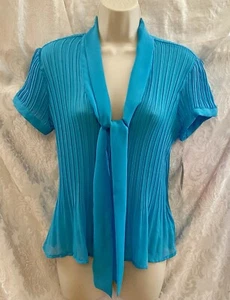 SUNNY LEIGH PETITE PLEATED Blouse~Size PM~Tie Neck S/SAQUA BLUE Poly NWT! - Picture 1 of 9