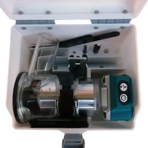 Boîte à outils défonceuse Makita DRT50Z pour un travail précis et efficace - Picture 1 of 8