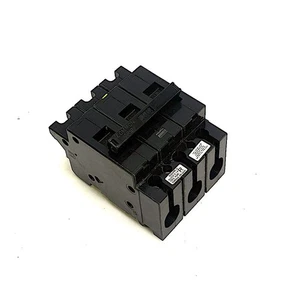Square D EHB34100 3 Pole 100Amp 480Y/277V Bolt-On Circuit Breaker - Picture 1 of 5