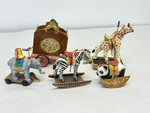 ROBERTA HALEY PUPPENHAUS MINIATUR ZIRKUS ZUG SET WAGEN, ZEBRA GIRAFFE PANDA - Bild 1 von 24