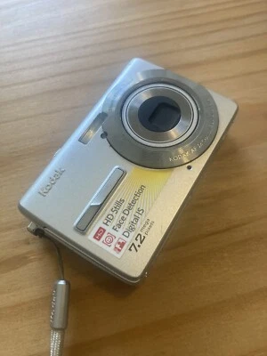Kodak Digital Camera EasyShare M763 7.2MP Silver Untested - Image 1 of 4