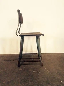 Rowac Stuhl mit schöner Patina! - Bild 1 von 6