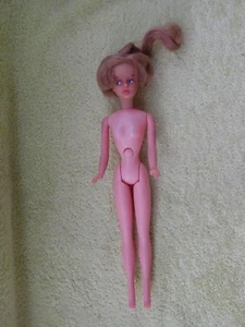 Vintage Original 1960s Tressy Doll - approx 12 inches tall - Picture 1 of 9