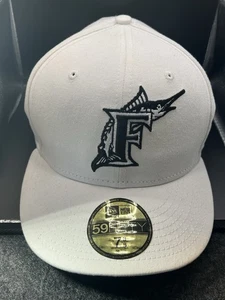 Florida Marlins Mütze auf Feld New Era 59FIFTY eng anliegende Kappe hergestellt in den USA keine Flagge 7 3/8 - Bild 1 von 8