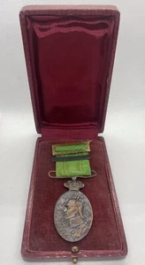 MEDALLA SUBOFICIAL ALFONSO XIII. GUERRA MARRUECOS CAMPAÑA RIF. CAJA EXPOSITORA - Imagen 1 de 9