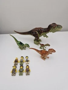 Lego Dinosaurs And Minifigures From Dino Set 5887 - Picture 1 of 9