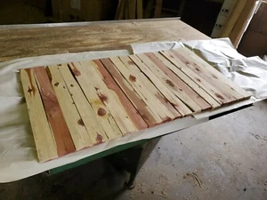 18 Pieces of Aromatic Eastern Red Cedar Boards 1/2" x 2 1/2" x 23 1/2" long - Picture 1 of 12