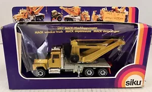 Vintage Siku 2917 Mack Wrecker Truck - Picture 1 of 6
