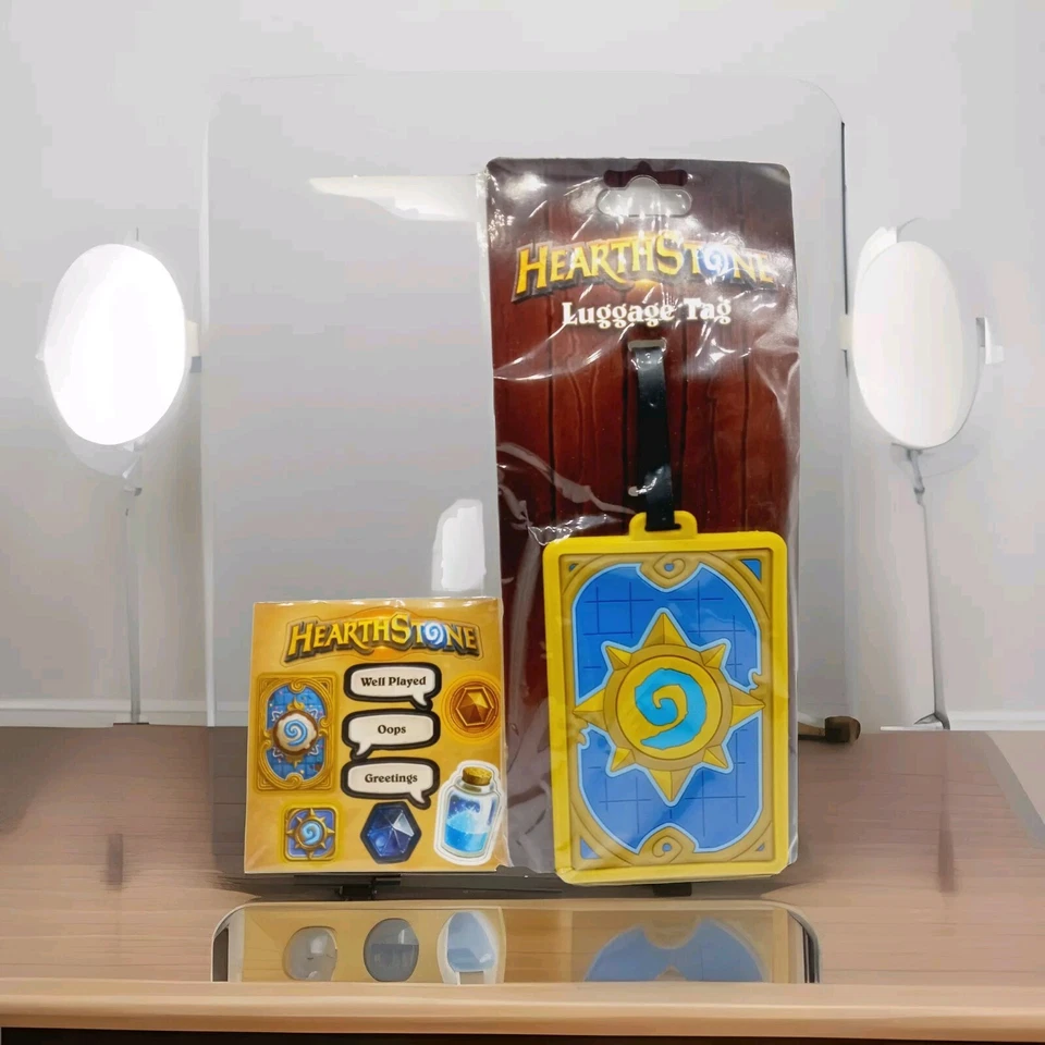New Blizzcon 2019 Hearthstone Vinyl Luggage Tag Heroes of Warcraft & Magnet Set - Image 1 of 4