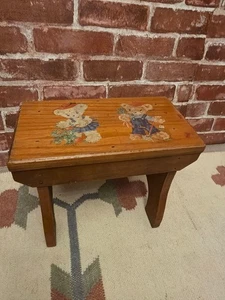 Very Cute Vintage Wooden Stool Teddy Bears - Picture 1 of 8