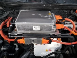 AUDI E-TRON HIGH VOLTAGE BATTERY CHARGER 2019-2023 5QE 915 684 J - Picture 1 of 2