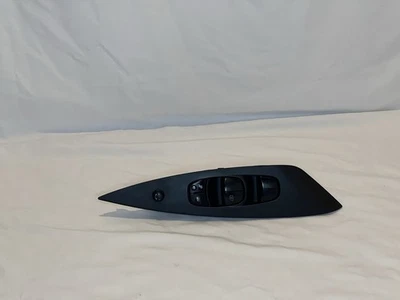2011-2017 NISSAN LEAF DRIVER SIDE LEFT MASTER WINDOW + MIRROR SWITCH  /  0012 - Image 1 of 3