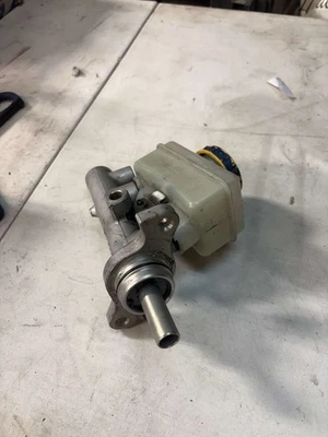 2008-2014 Subaru Impreza WRX STI Brake Master Cylinder Reservoir OEM 08-14 - Image 1 of 2