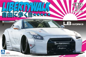 Aoshima 1/24 LB Works NISSAN R35 GT-R Type 2 Plastic Model Kit - Picture 1 of 2