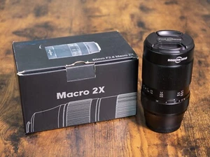 Brightin Star 60mm F2.8 2x Macro mit Fujifilm X-Mount / Fuji X - Topzustand - Bild 1 von 3