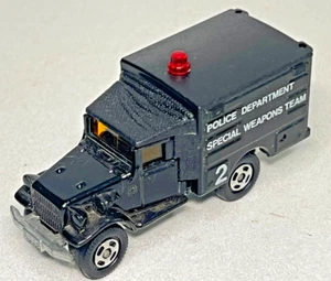 Tomy Tomica #67 Toyota Type HQ15V Police Department Special Weapons Team - Picture 1 of 8