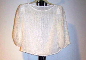 Weißes glitzerndes DAMENOBERTEIL mit SILBERFÄDEN (GRÖSSE MEDIUM?) - Bild 1 von 4