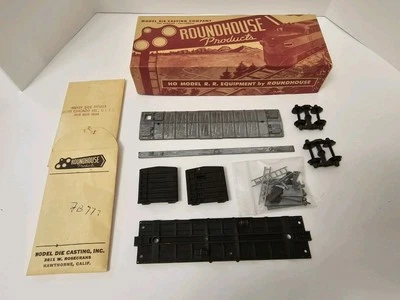 Vtg. Roundhouse HO 40' Reefer Chicago Milwaukee & St. Paul - Image 1 of 4