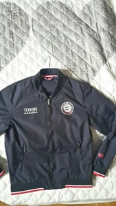 FC Bayern München Jacke/Windbreaker Gr.M (neuwertig) - Bild 1 von 3