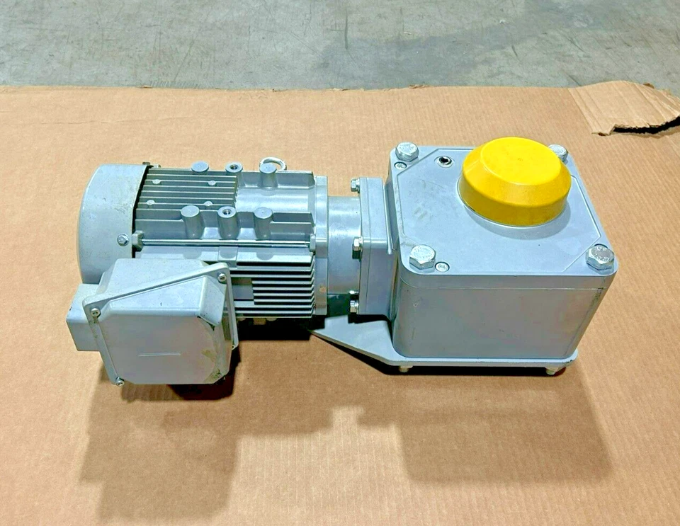 Nuevo motor Sumitomo RNYMS1-1530YA-EP-120 TC-FXPA 1 HP 120 relación 14,6 RPM de salida Foto 1 de 4