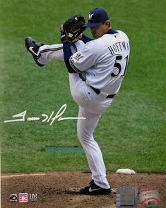 Foto automática firmada de los Cerveceros TREVER HOFFMAN 8x10 #5 automática ~ corte '18 ~ 601 ahorros - Imagen 1 de 1
