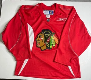 Reebok CCM Chicago Blackhawks Hockey Jersey Size M Red Blank Patch - Picture 1 of 9