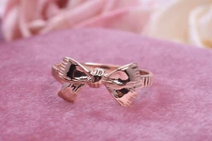 Anello Fidanzamento Promessa Anniversario Fiocco Oro Giallo Bianco Rosa 10k su Ordinazione - Foto 1 di 6