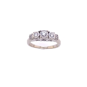 3 Stone Illusion Set Diamond Ring Set With 0.25ct Of Round Diamonds In 10ct Gold - Picture 1 of 3