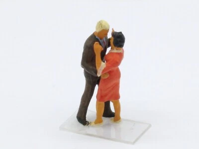 Preiser Figures Dancing Couple with Bases - OO/HO - (Unused) Mint Condition - Image 1 of 4