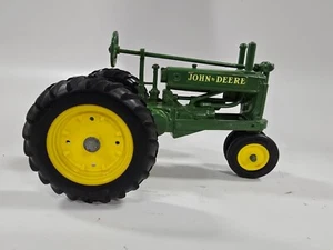 ERTL John Deere Model A Tractor 1/16 - Picture 1 of 6