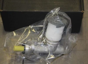 M39756 Dorman Brake Master Cylinder fits Honda Civic CRX del Sol 1994 M39756 - Picture 1 of 2