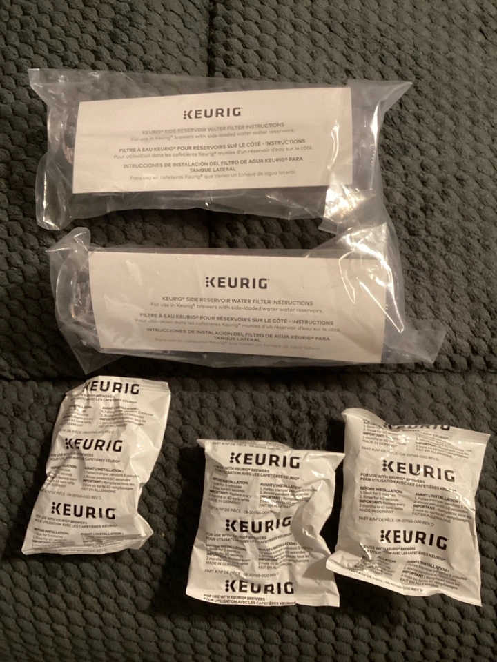 SUPORTES DE FILTRO DE ÁGUA KEURIG OEM (2) MAIS 3 FILTROS ~ NOVO! - Imagem 1 de 1