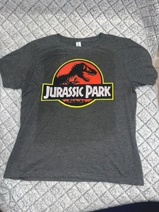 Camiseta Grande Parque Jurásico Adulto - Imagen Clásica Logo - Imagen 1 de 7