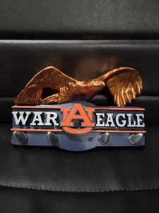 Estante de gancho Auburn Tigers War Eagle para cordones, parrilla o llaves 8,5" x 6" - Imagen 1 de 6