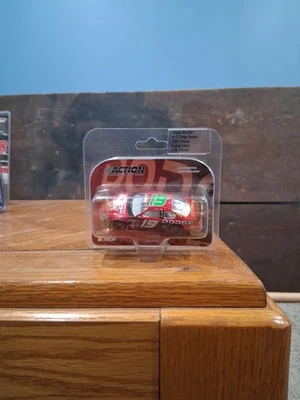 2005 Jeremy Mayfield #19 Dodge Dealers Dodge Charger Action 1:64 - Image 1 of 2