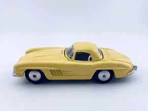 Corgi Toys 304 Mercedes Benz 300SL Hardtop Roadster "creme/gelb" ORIGINAL / TOP - Bild 1 von 8