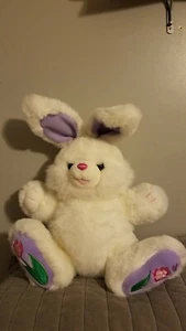 Dan Dee Hoppy Hopster Blanco 18"" de alto + 8"" orejas Conejo de Pascua Conejo Flores de Peluche - Imagen 1 de 8