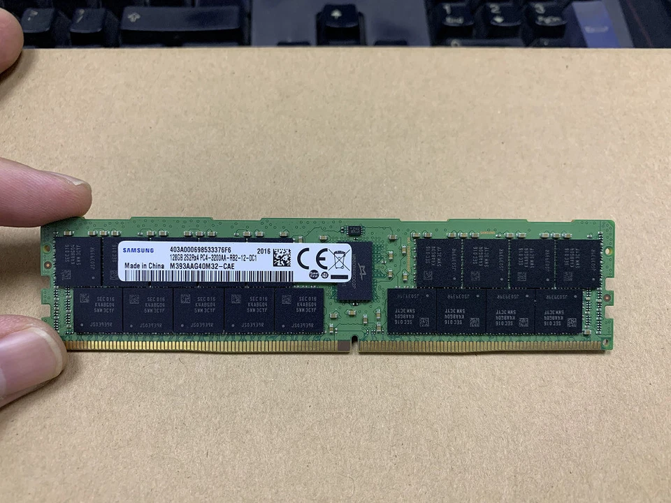 Samsung 128GB 3200MHz DDR4-3200AA RAM DIMM RDIMM Server RAM Memory - Image 1 of 1