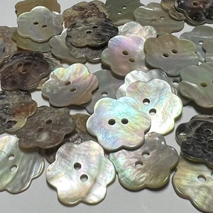 FLOWER Shape Real Mother Of Pearl Shell Rainbow/Iridescent Button MOP 5 sizes 2h - Picture 1 of 12