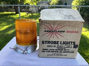 Aeroflash Signal Amber Light Model M401-C2B2 Made in USA Original Box 1989 Date - Picture 1 of 13