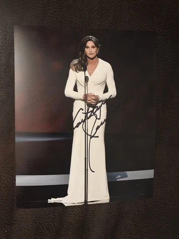 Caitlyn Jenner Signed 8 X 10 Photo Autographed Bruce Cover