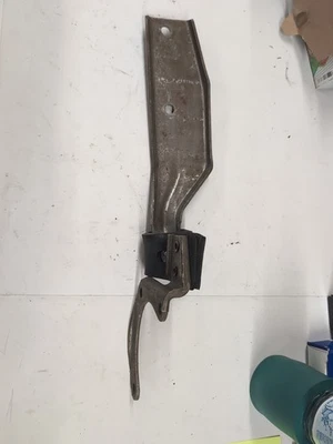 Percha convertidor catalítico Buick Grand National Foto 1 de 4