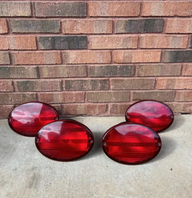 1997 2004 Chevrolet Corvette C5 Factory Rear Tail Lights Left Right OEM(8068)99D - Image 1 of 4